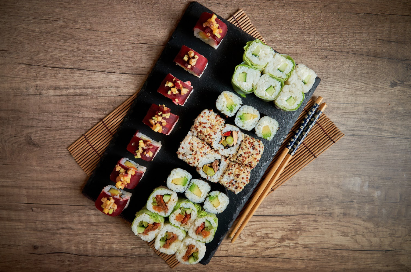 plateau sushi boxe sushi rolls nigiri
