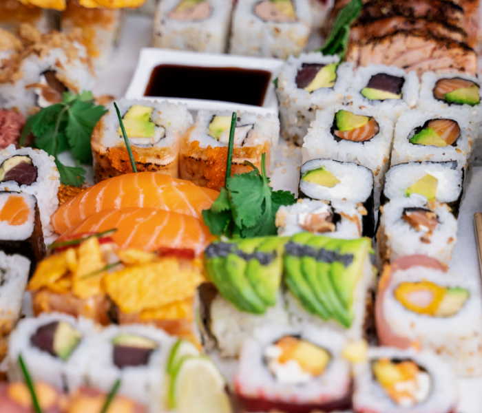 sushi rolls mix plateau partager emporter