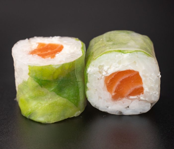 sushi roll spring saumon fromage emporter
