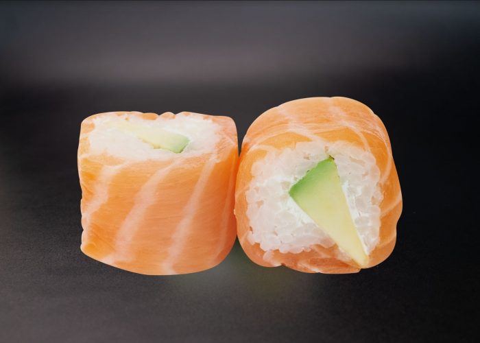 sushi rolls avocat saumon fromage livraison